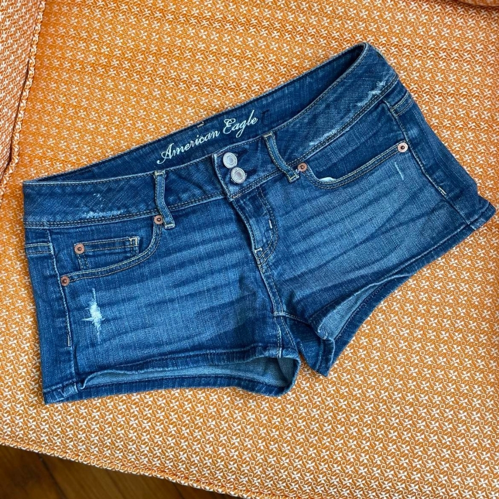 American Eagle Size 4 Denim Shorts